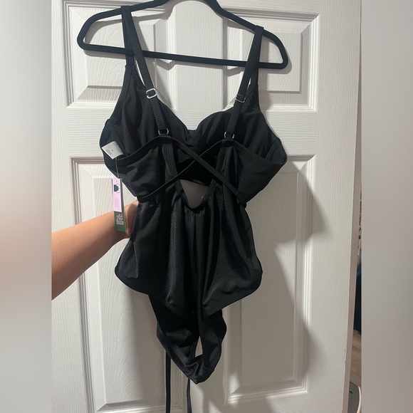 Wild Fable Cut Out Swimsuit - Picture 4 of 10